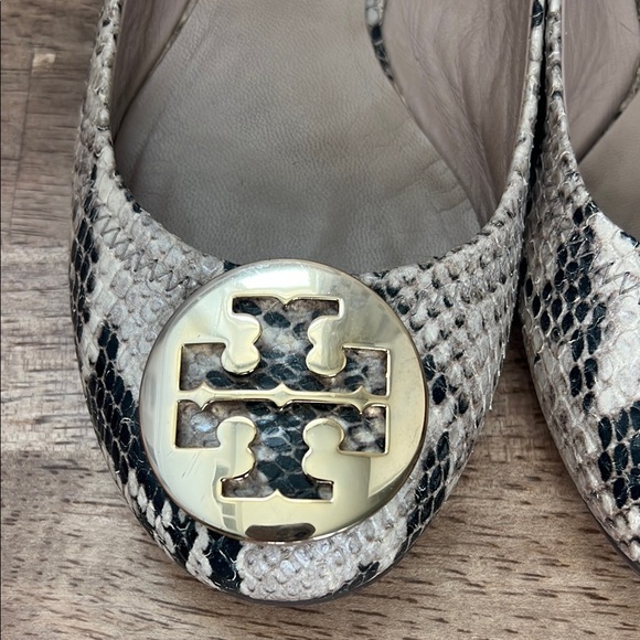 Tory Burch Women's Snakeskin Ballet Flats - Black and Cream - Picture 3 of 6